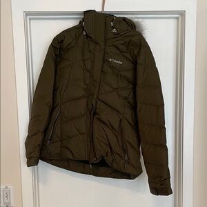 Columbia Olive Green Hooded Puffer Jacket ski
